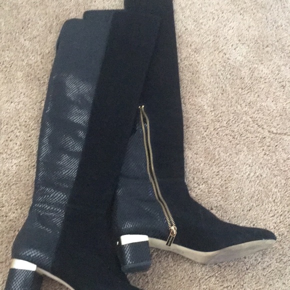 ✨”Michael Kors”🔥Knee length leather boots,size 9 - Picture 4 of 7